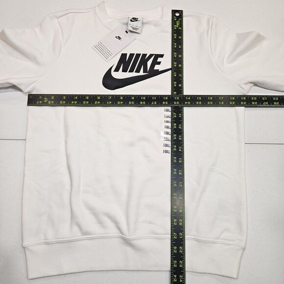 Nike Women's Sportswear Fleece Logo Sweatshirt in White/ Size XS/ DQ5832-100/New - Picture 6 of 8